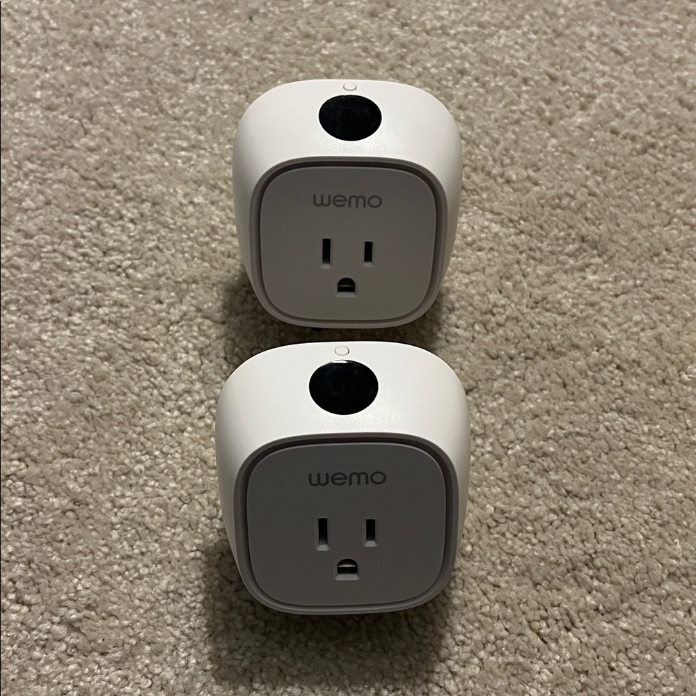Belkin WeMo Insight WiFi Switch / Plug - Picture 3 of 10